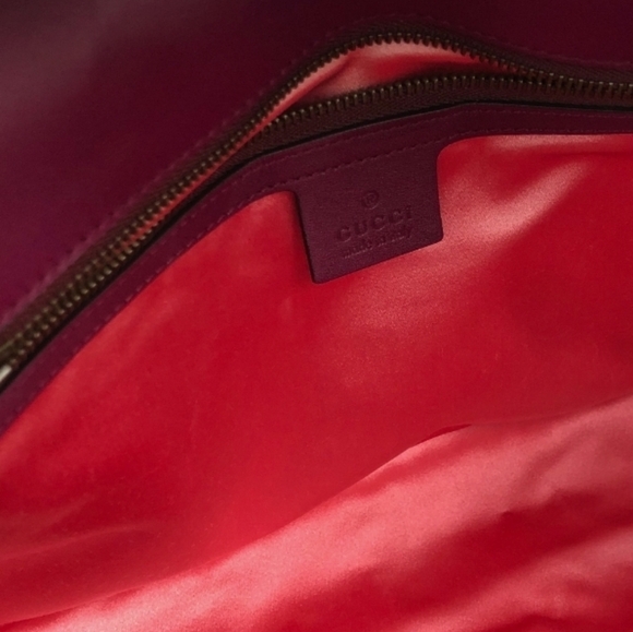 Gucci GG Marmont Velvet Matelassé Loved Embroidered Medium Shoulder Bag. - Picture 8 of 16